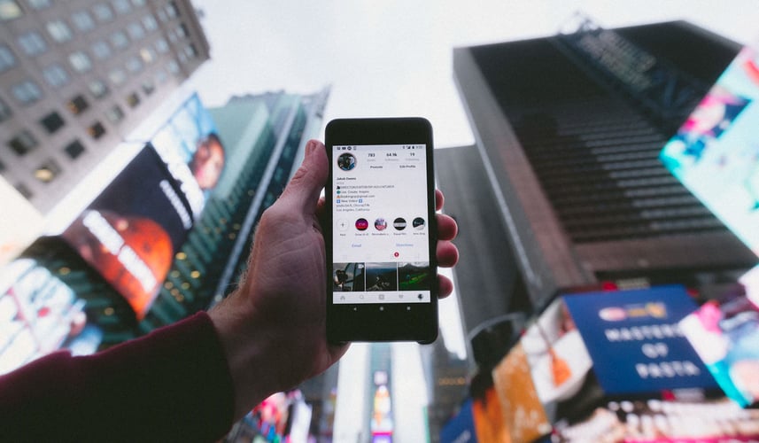 How Financial Institutions Use Instagram to Reach a Younger Audience