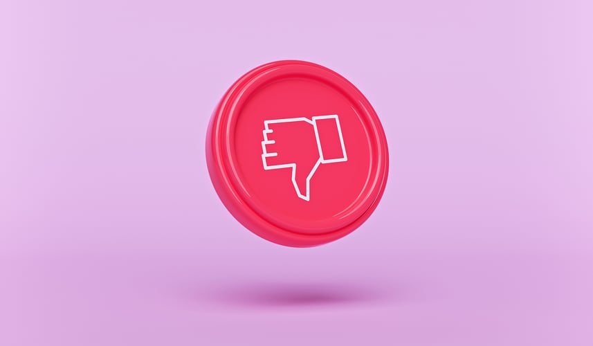 Key Mistakes to Avoid When Responding to Negative Comments Online